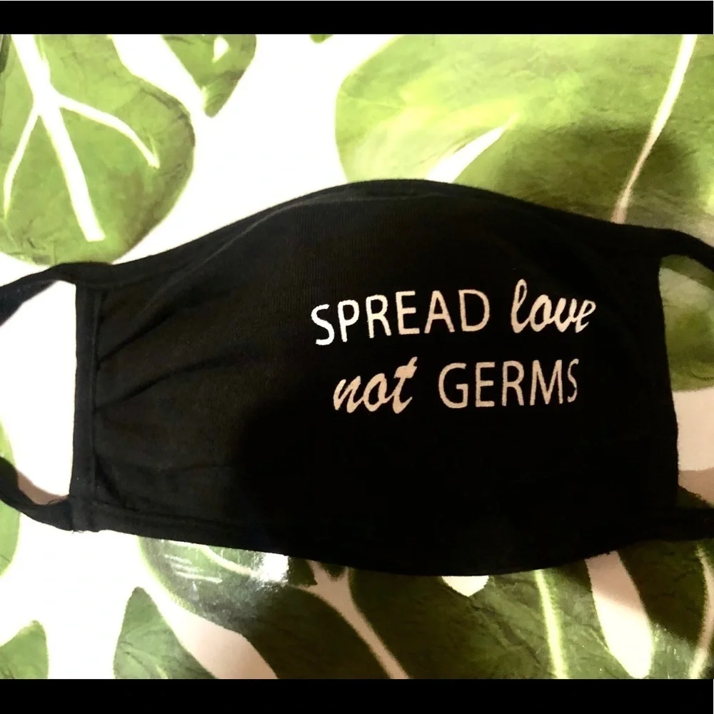 Face Mask holder and Mask